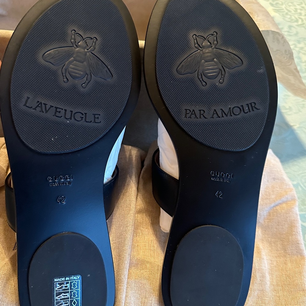 Calfskin GG Marmont Thong Sandals - Picture 5 of 6